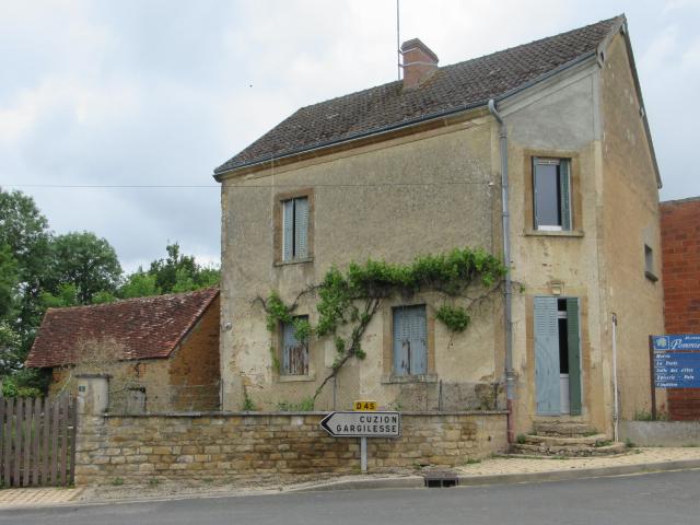 Maison vente à Châteauroux, Pommiers