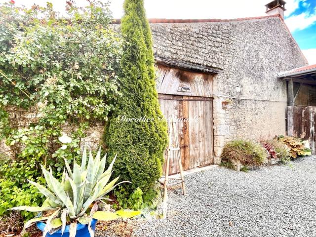 Maison vente à Saint-Jean-d'Angély, Migré