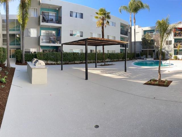 Apartment for rent in Canoga Park, California