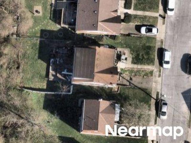 House for sale in Roselawn, Ohio
