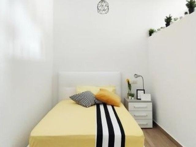 Appartamento in affitto a Centro storico, Milano