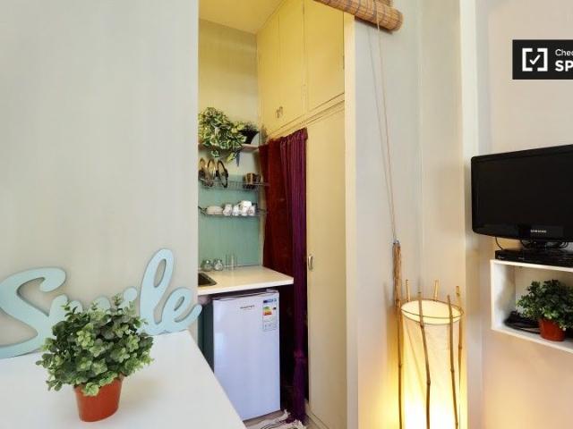 Appartamento in affitto a Municipio 6, Milano