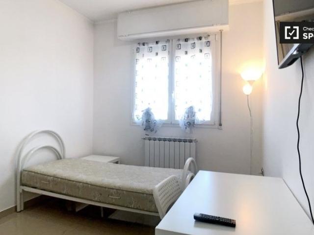 Appartamento in affitto a Municipio 9, Milano
