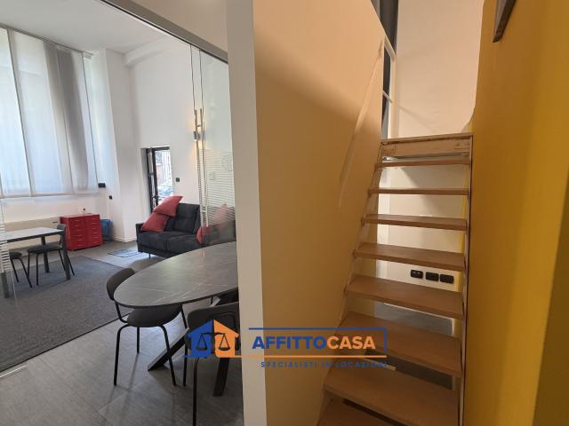 Villa Indipendente in affitto a Municipio 1, Milano