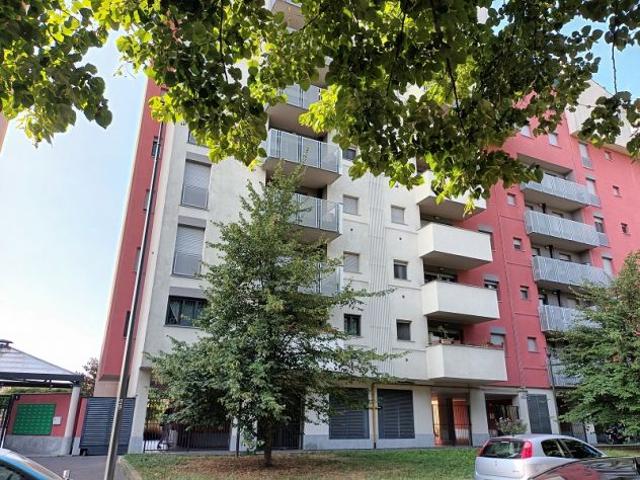 Appartamento in affitto a Municipio 9, Milano