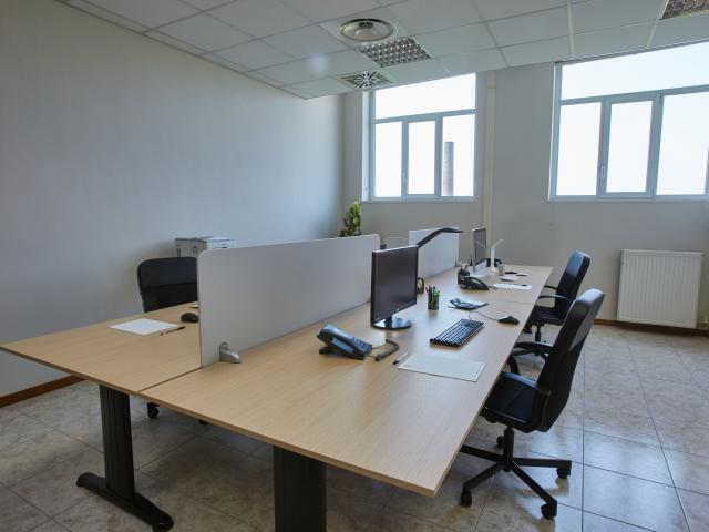 Ufficio in affitto a Volta-Prealpi, Saronno