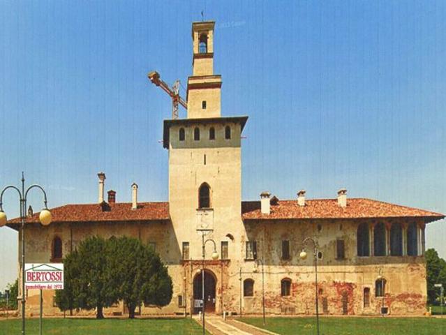 Rustico in vendita a Milano, Lombardia