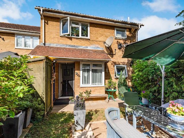 Apartment for rent in Yiewsley, Greater London