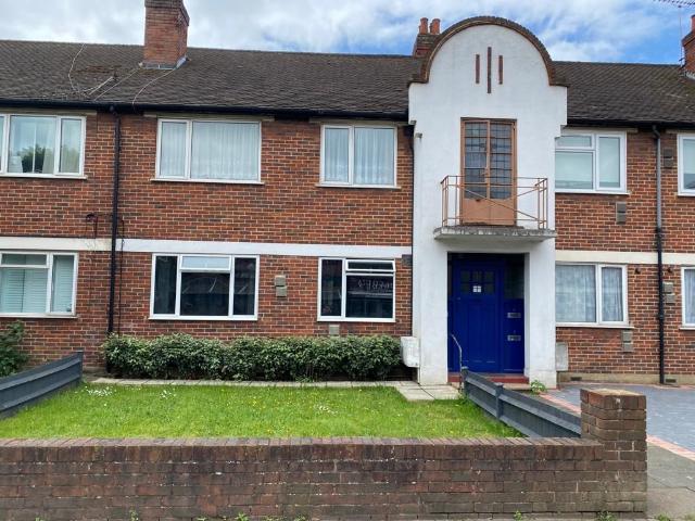 House for rent in London Borough of Merton, Raynes Park