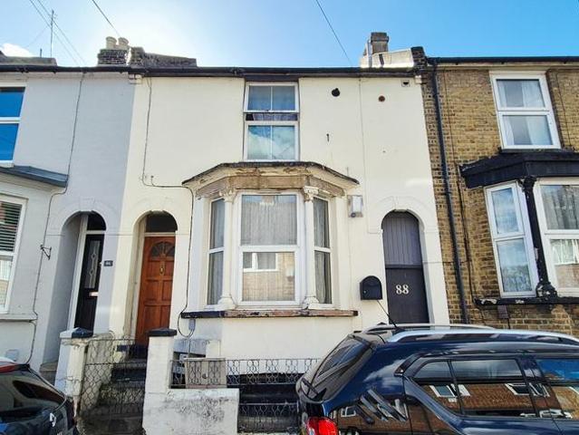 Apartment for rent in Brompton, Gillingham