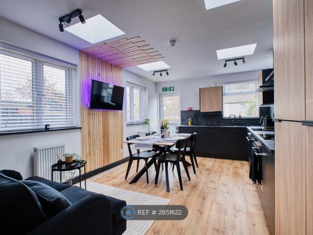 Room for rent in Brompton, Gillingham