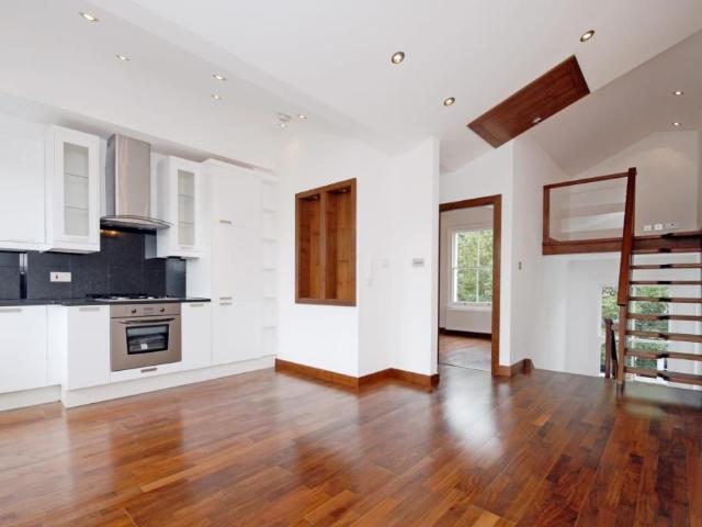 Apartment for rent in Highbury, Greater London