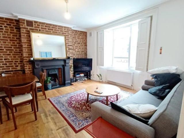Apartment for rent in Highbury, Greater London
