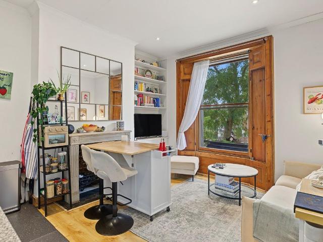 Apartment for rent in Highbury, Greater London