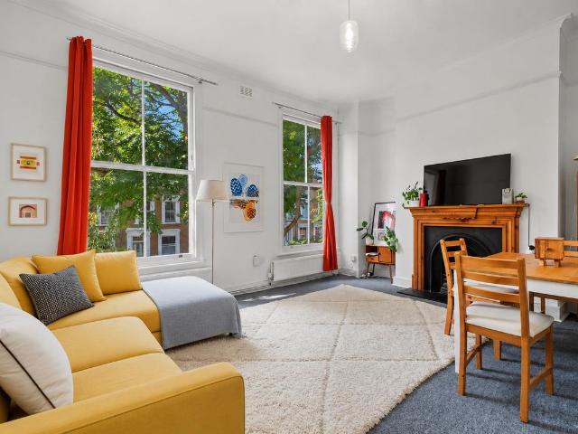 Apartment for rent in Highbury, Greater London