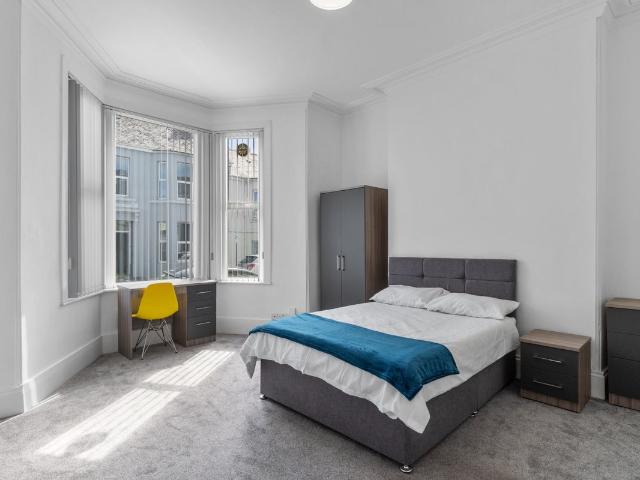 Room for rent in Greenbank, Mount Wise