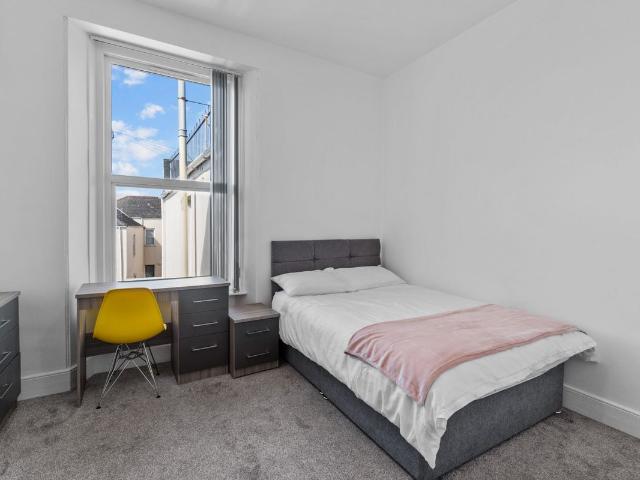 Room for rent in Greenbank, Mount Wise