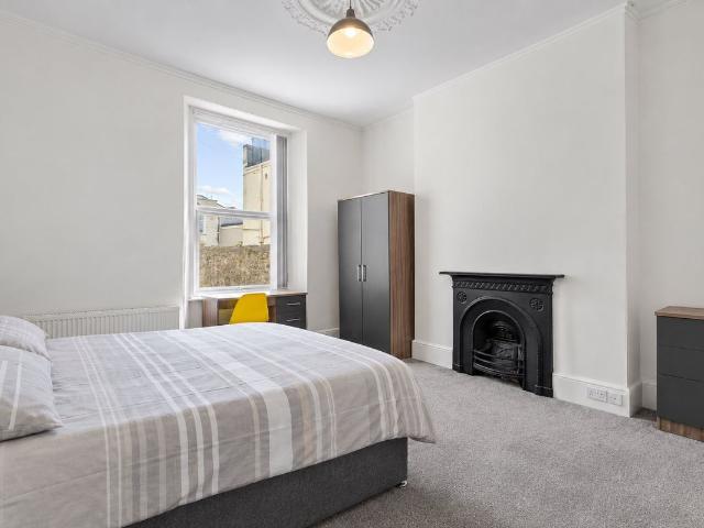 Room for rent in Greenbank, Plymouth