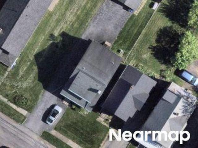 House for sale in Syracuse