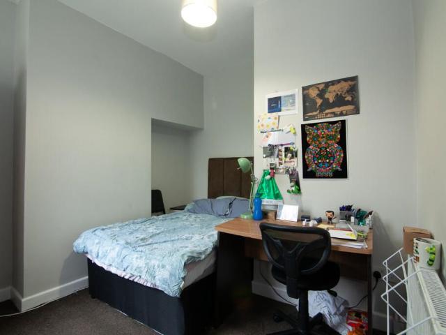 House for rent in Higher Broughton, Salford