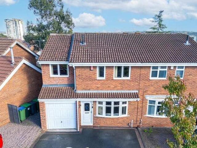House for sale in Oldbury, West Midlands
