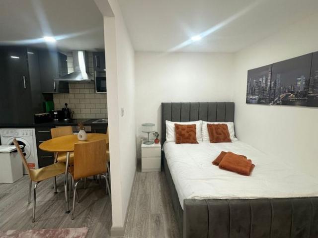 Studio for rent in Stepney, Greater London