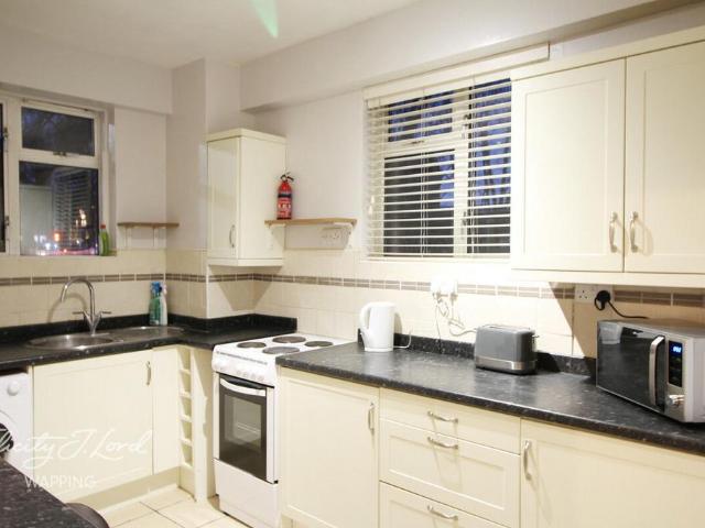 Apartment for rent in Stepney, Greater London