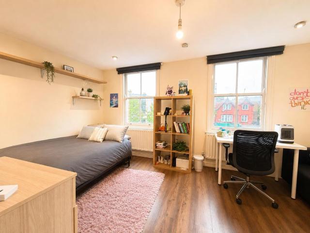 Apartment for rent in Stepney, Greater London