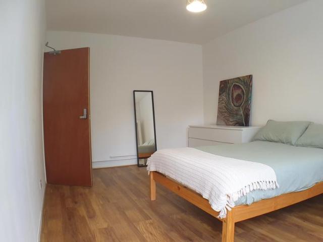 Apartment for rent in Stepney, Greater London