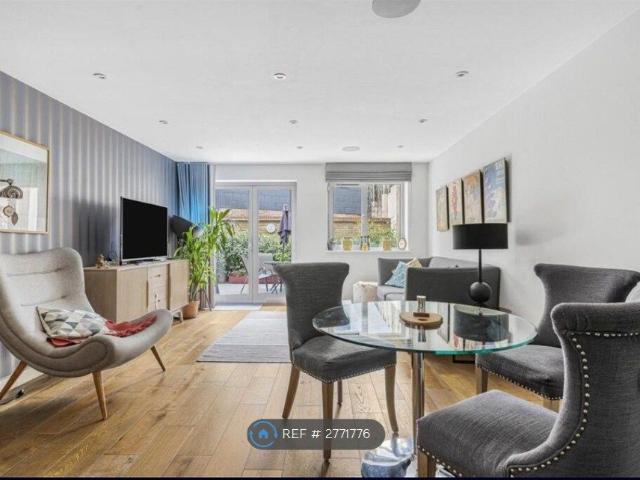 House for rent in London Borough of Tower Hamlets, Greater London
