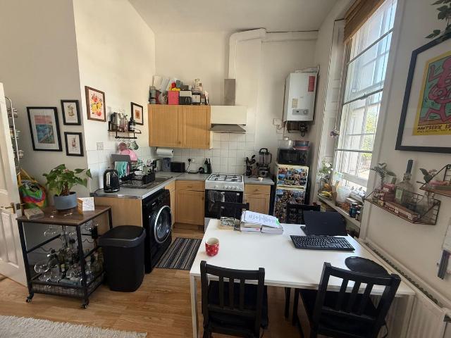 Apartment for rent in Mile End, Greater London