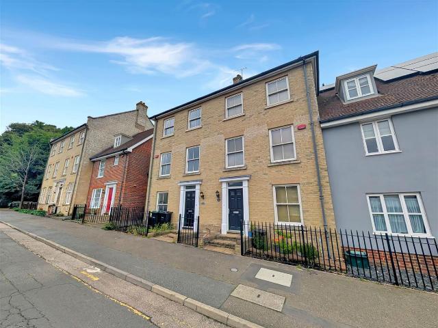 House for rent in Mile End, Fordham Heath