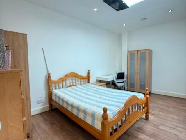 Apartment for rent in Stepney, Greater London