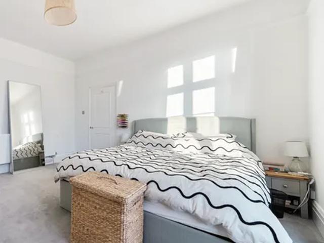 Apartment for rent in Victoria, Greater London