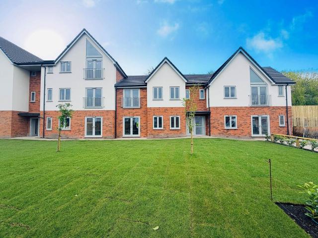 Apartment for rent in Waddicar, Sefton
