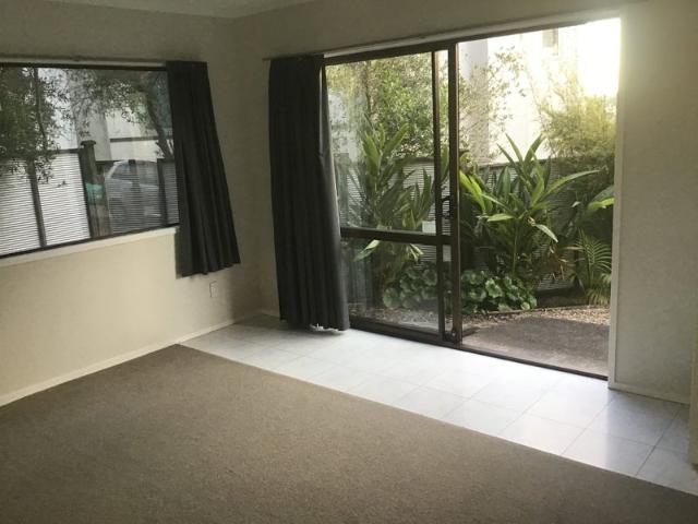 Apartment for rent in Forrest Hill, Devonport-Takapuna