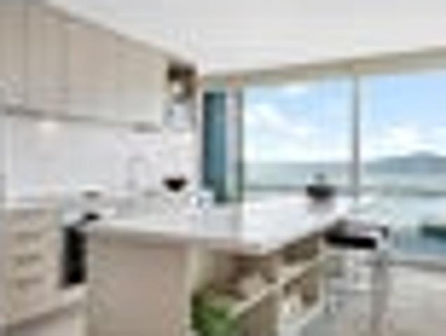 Apartment for rent in Milford, Devonport-Takapuna