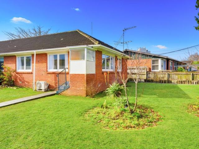 Apartment for rent in Wairau Valley