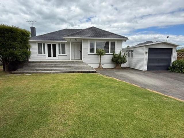 House for rent in Wairau Valley