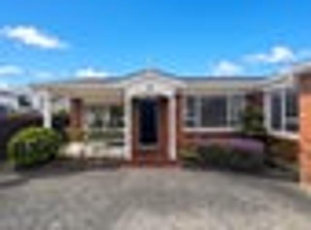 Townhouse for rent in Milford, Devonport-Takapuna