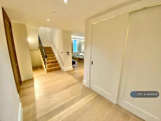 Apartment for rent in St Clement Danes, Greater London