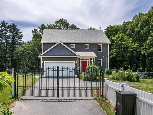 House for sale in Medway, Massachusetts