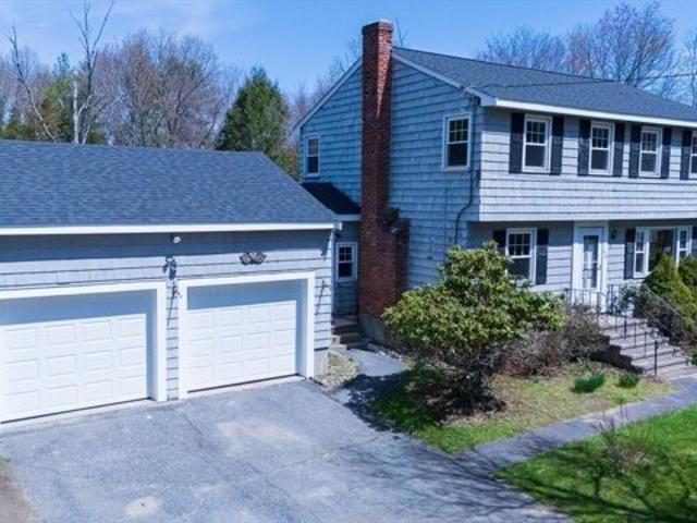 House for sale in Medway, Massachusetts