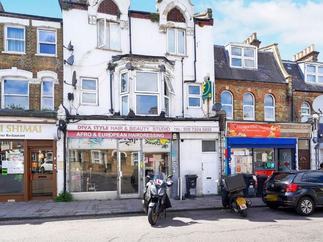 Studio for rent in Loughborough Junction, Greater London