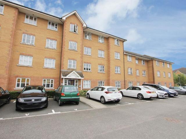Apartment for rent in Cowley, Greater London
