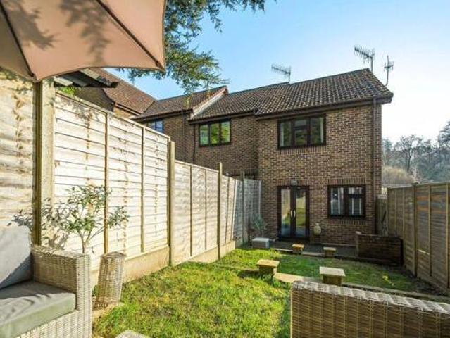 House for sale in Fole, Surrey