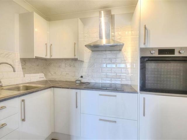 Apartment for rent in Fair Oak and Horton Heath, Helford