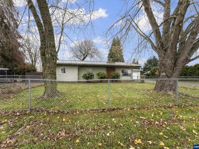 House for sale in Oregonia