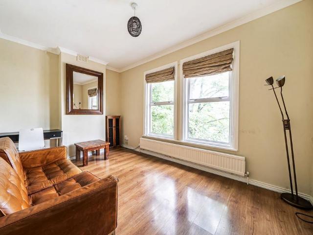 Apartment for rent in London Borough of Ealing, Greater London