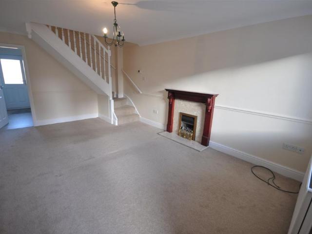 Townhouse for rent in Carlton, North Yorkshire